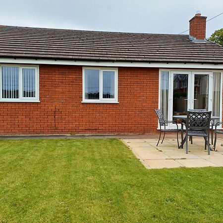 3-Bed Bungalow Near Conwy Valley Close To Castle Colwyn Bay Eksteriør billede