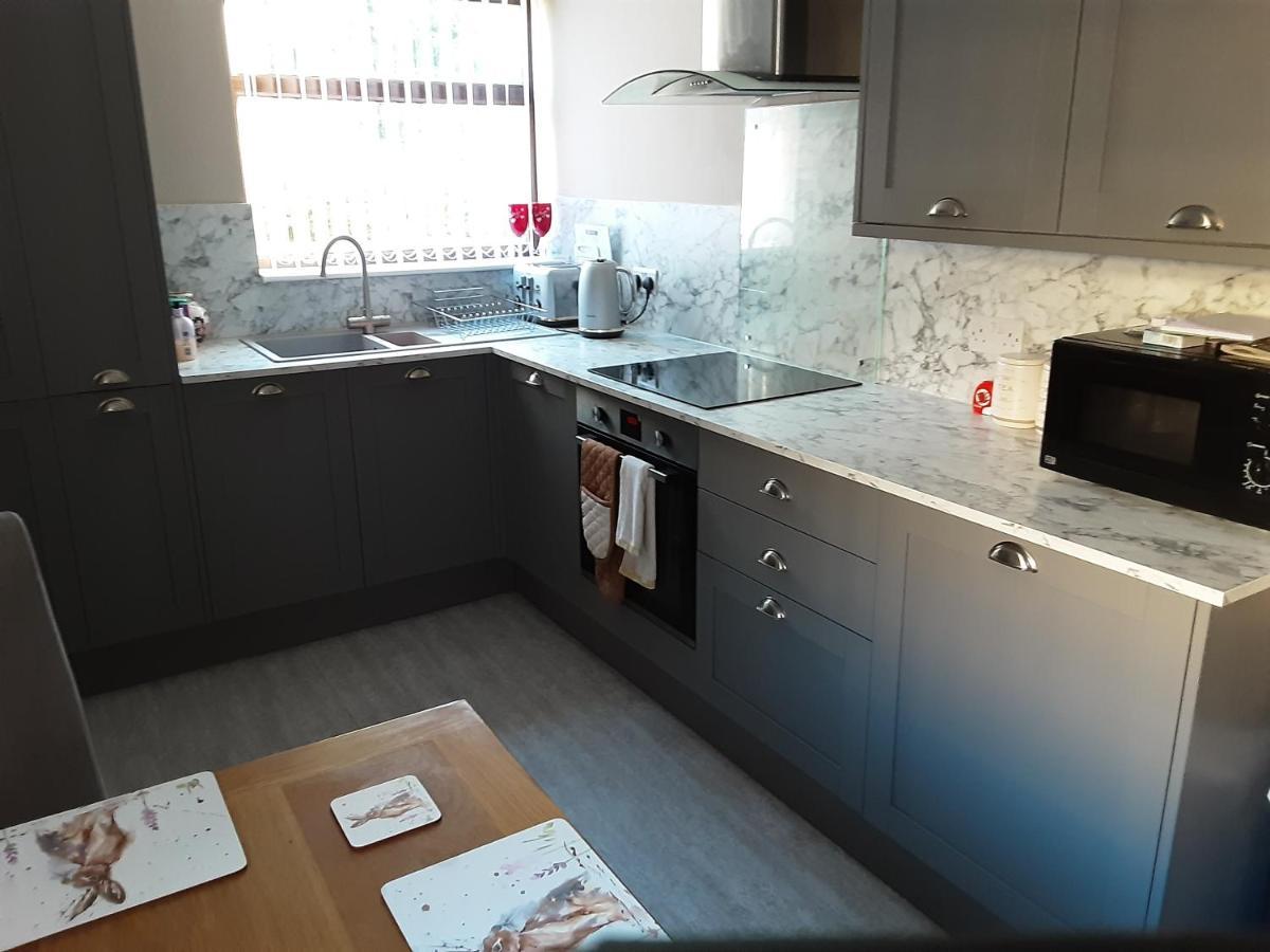 3-Bed Bungalow Near Conwy Valley Close To Castle Colwyn Bay Eksteriør billede