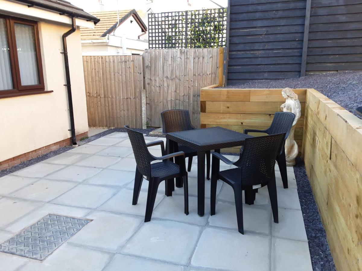 3-Bed Bungalow Near Conwy Valley Close To Castle Colwyn Bay Eksteriør billede