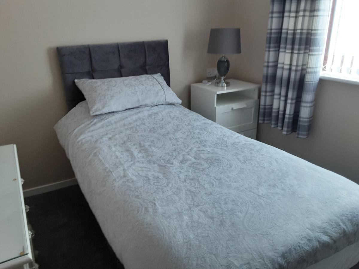 3-Bed Bungalow Near Conwy Valley Close To Castle Colwyn Bay Eksteriør billede